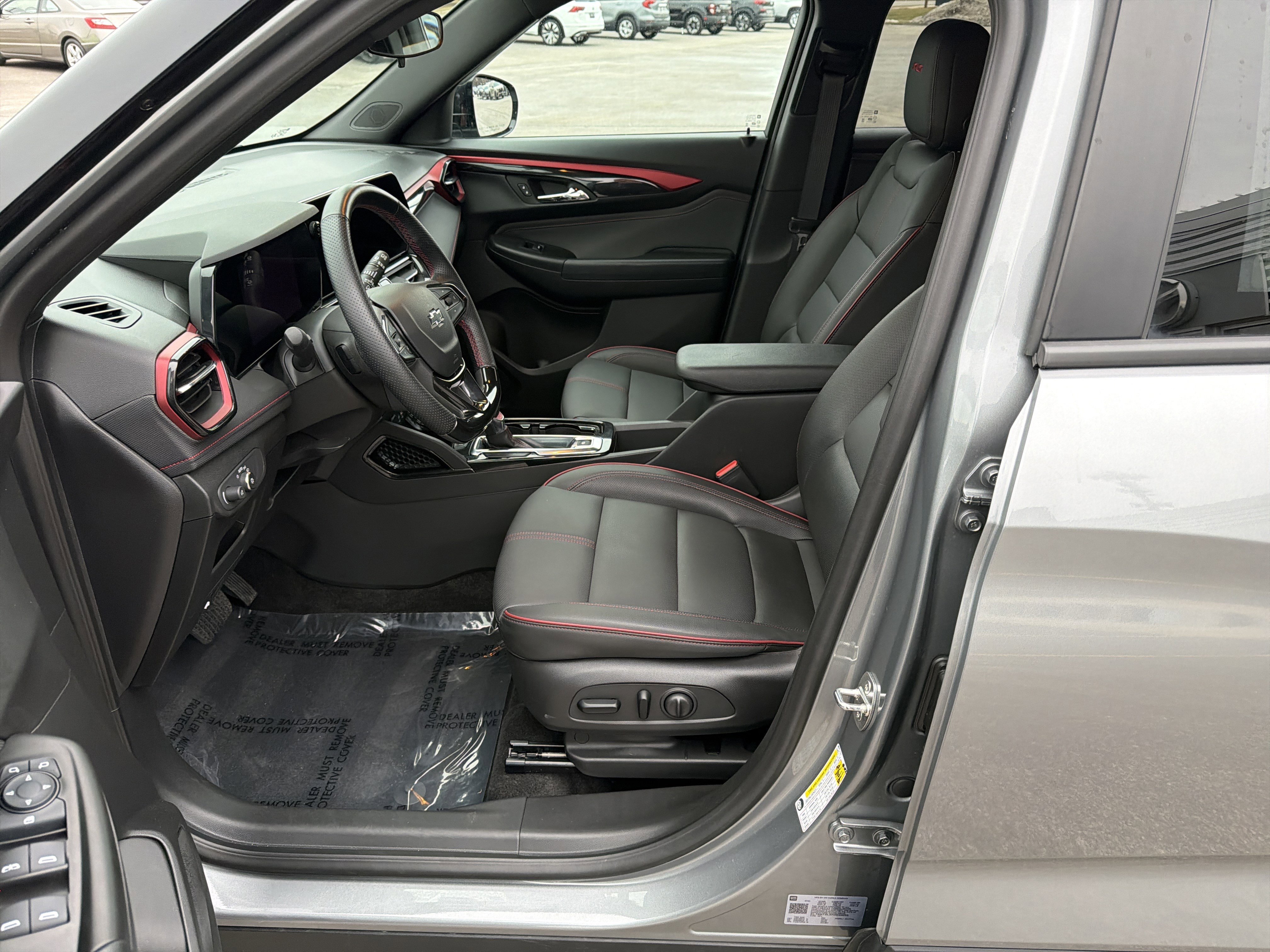 Used 2024 Chevrolet TrailBlazer RS w/ Driver Confidence Package image 15