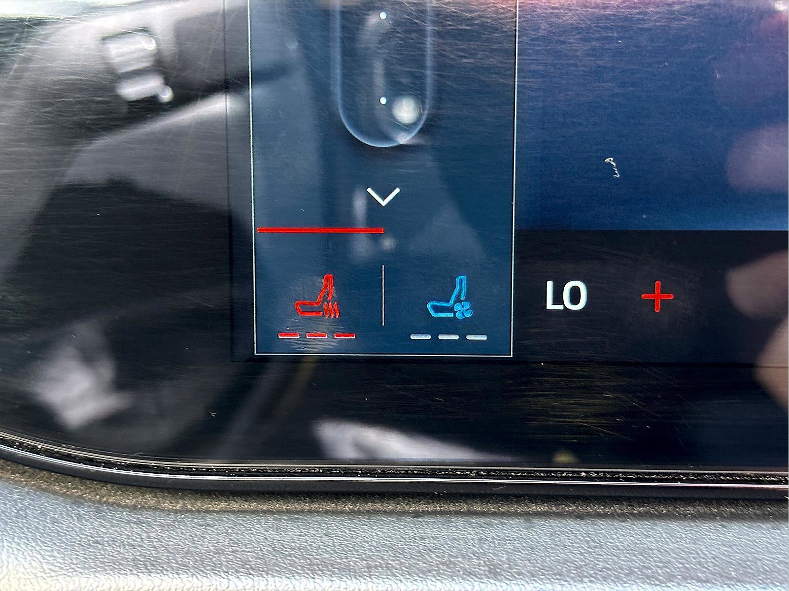 Used 2025 Ford Mustang Premium RWD image 28