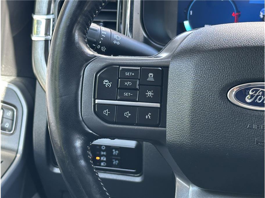 Used 2024 Ford F350 Lariat w/ Lariat Ultimate Package AWD/4WD image 22