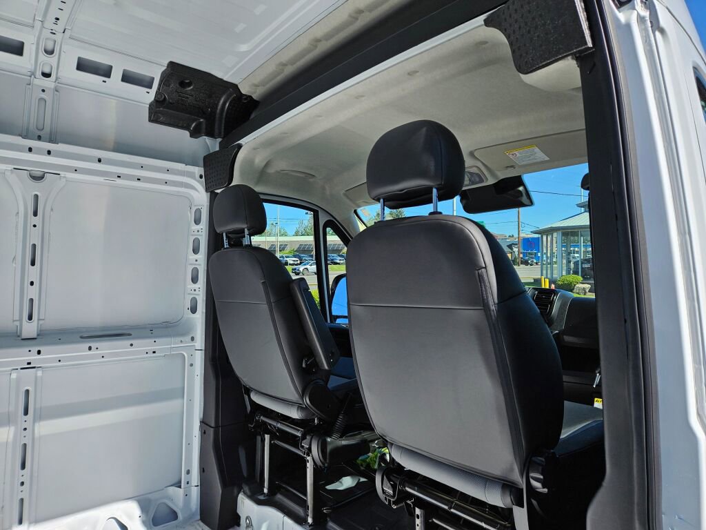 Used 2026 RAM ProMaster 2500 w/ Convenience Group FWD image 15