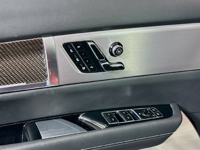 New 2026 Cadillac Vistiq Sport w/ LPO, Floor Liner Package AWD/4WD image 22