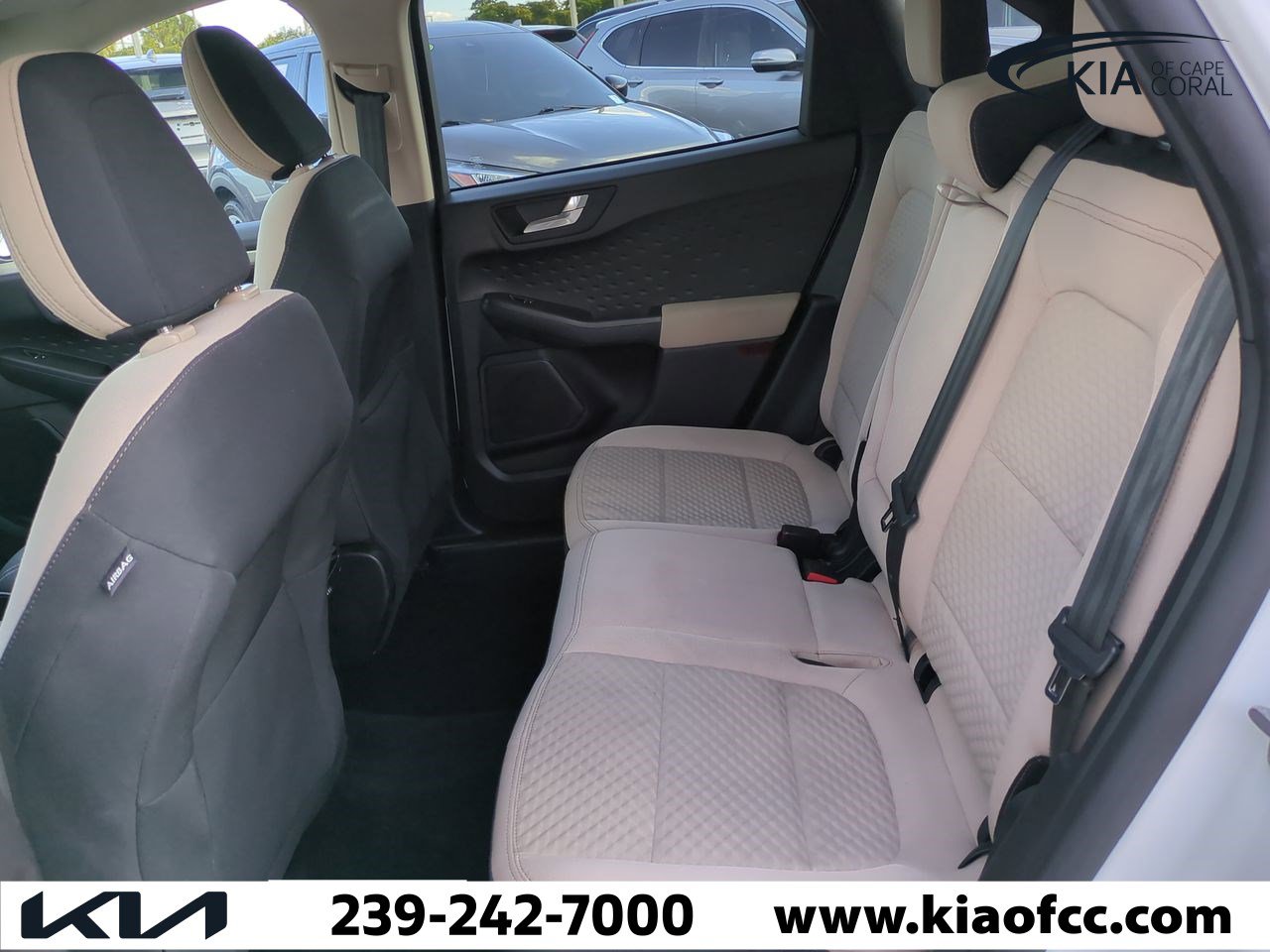 Used 2020 Ford Escape SE image 13