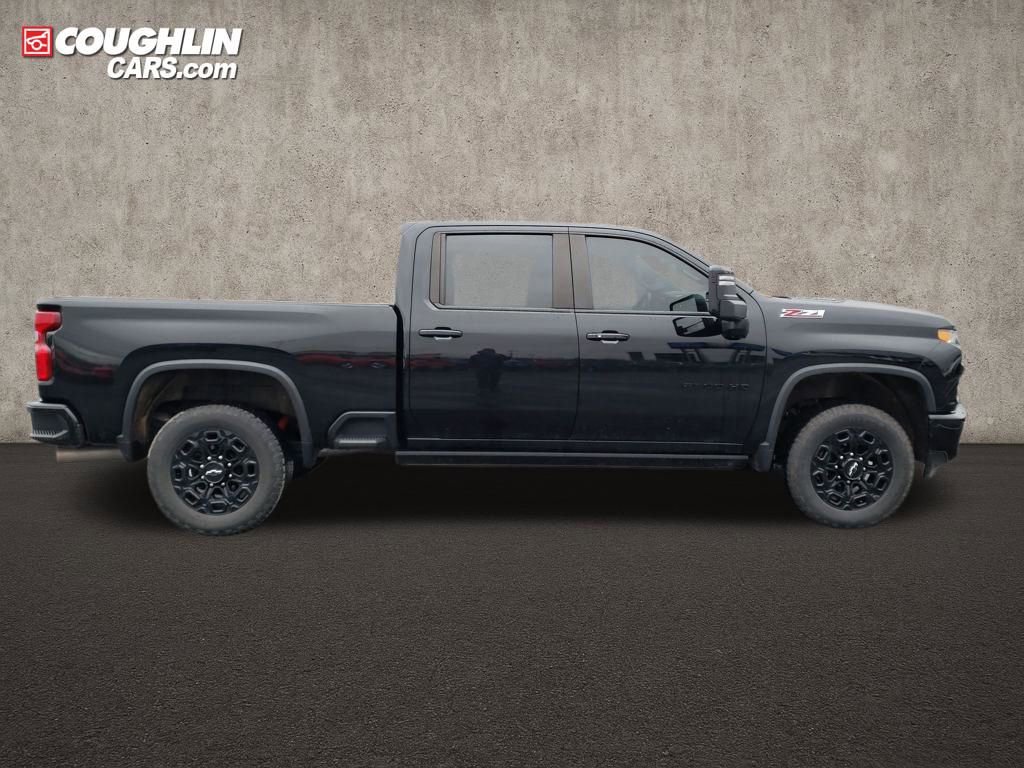 Used 2022 Chevrolet Silverado 2500 LTZ w/ LTZ Plus Package image 7