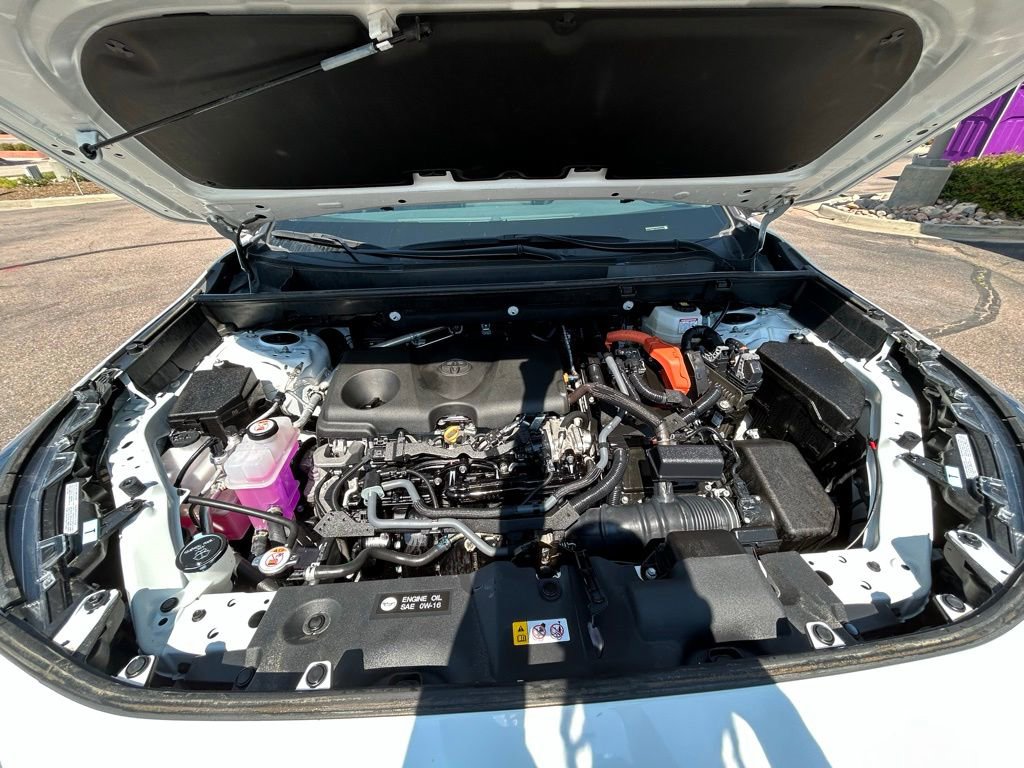 Used 2024 Toyota RAV4 XLE image 32