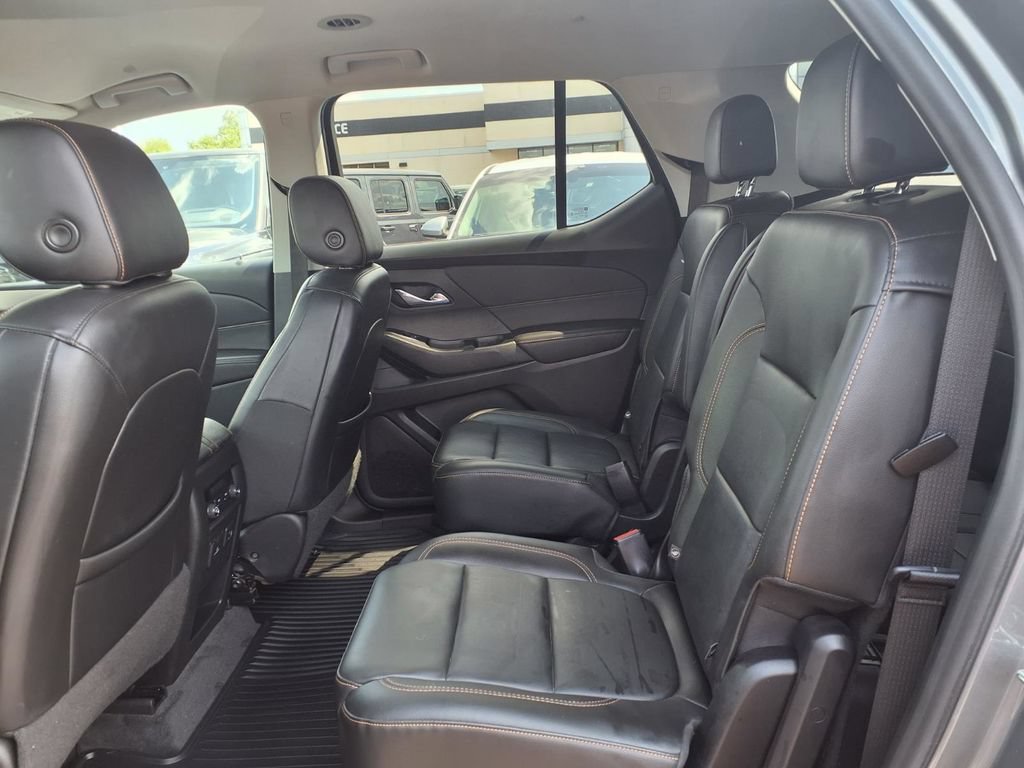 Used 2020 Chevrolet Traverse RS FWD image 18