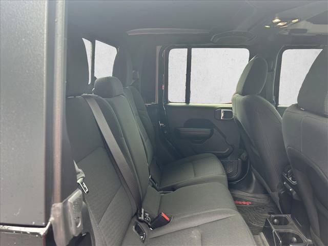 Used 2021 Jeep Gladiator Sport AWD/4WD image 16