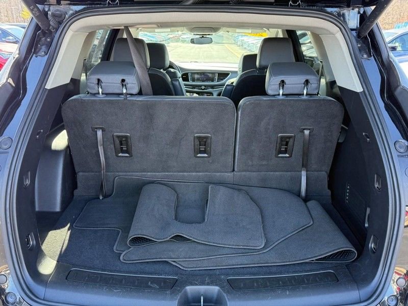 Used 2020 Buick Enclave Essence image 5