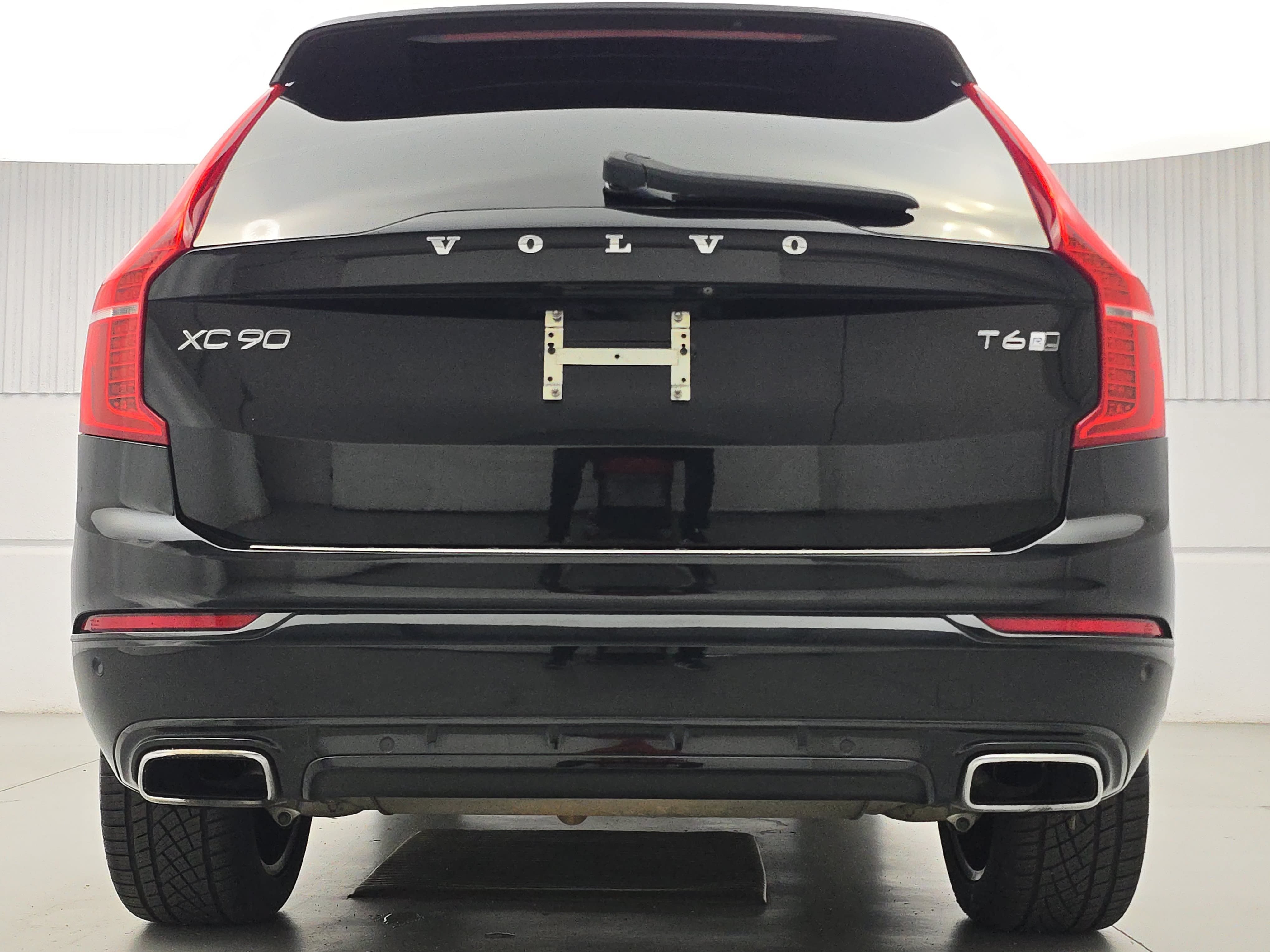 Used 2019 Volvo XC90 T6 R-Design w/ Advanced Package AWD/4WD image 6