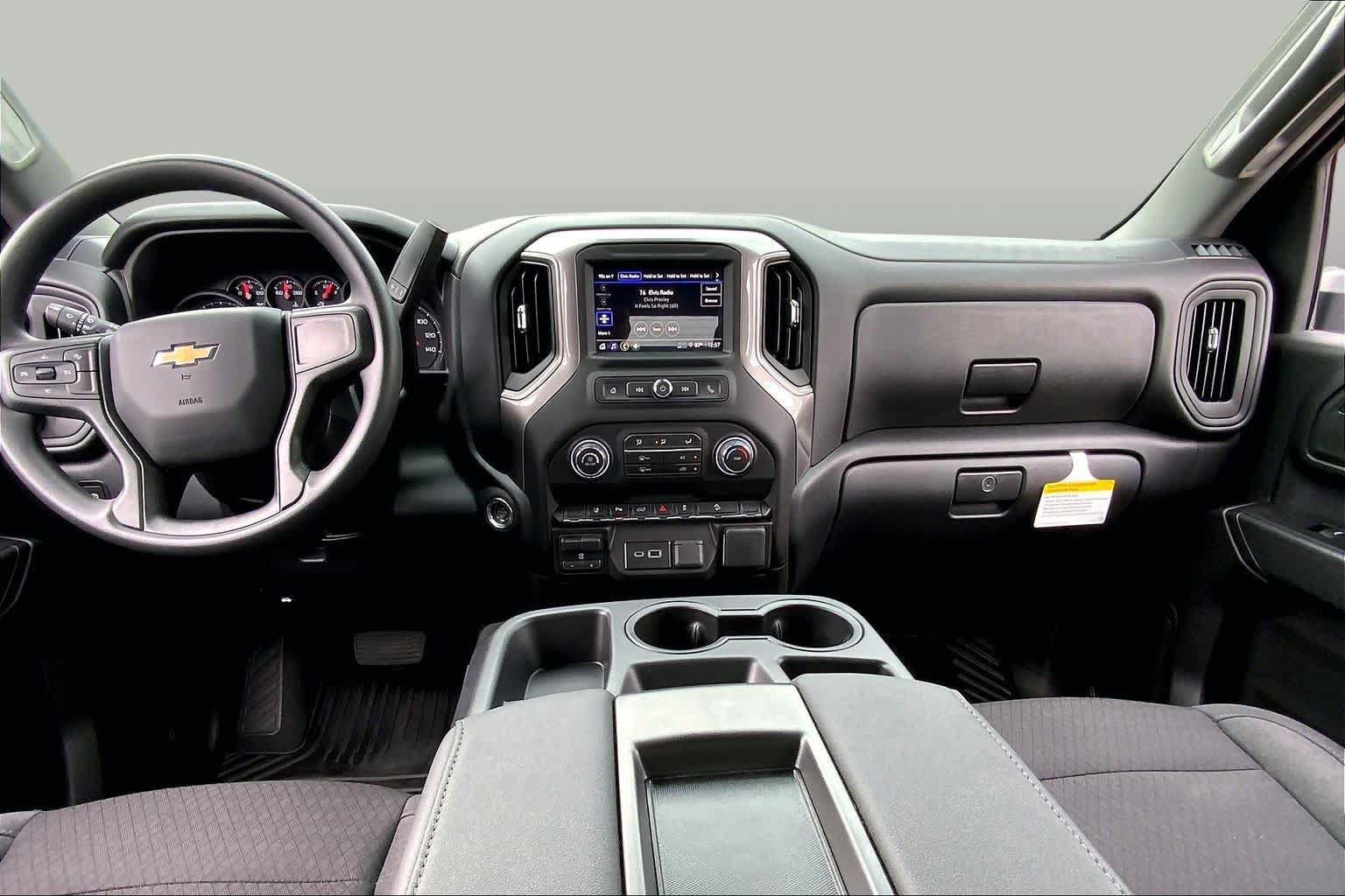 Used 2026 Chevrolet Silverado 2500 Custom w/ Custom Value Package AWD/4WD image 16