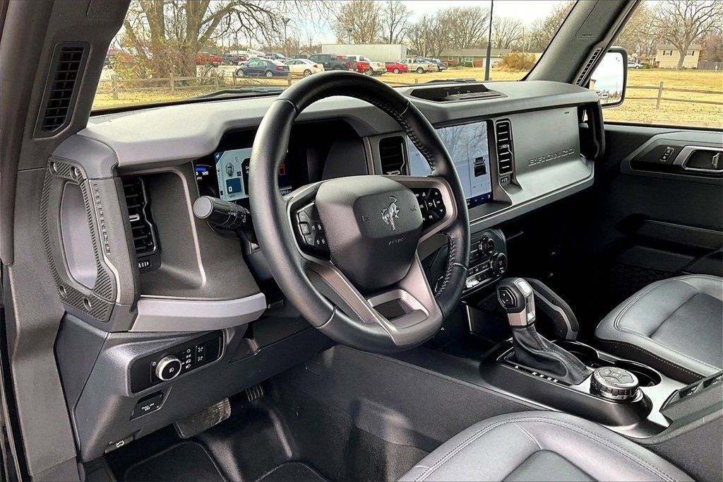 Used 2024 Ford Bronco Big Bend image 12