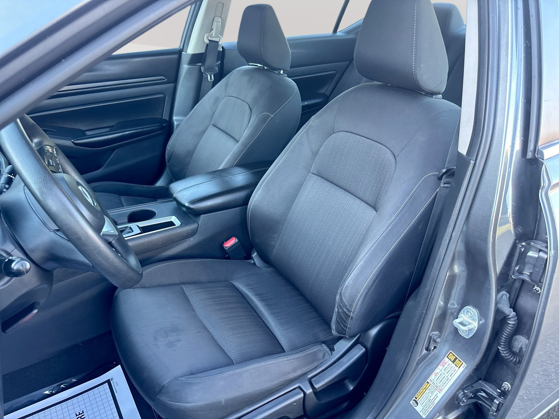 Used 2022 Nissan Altima 2.5 S FWD image 13