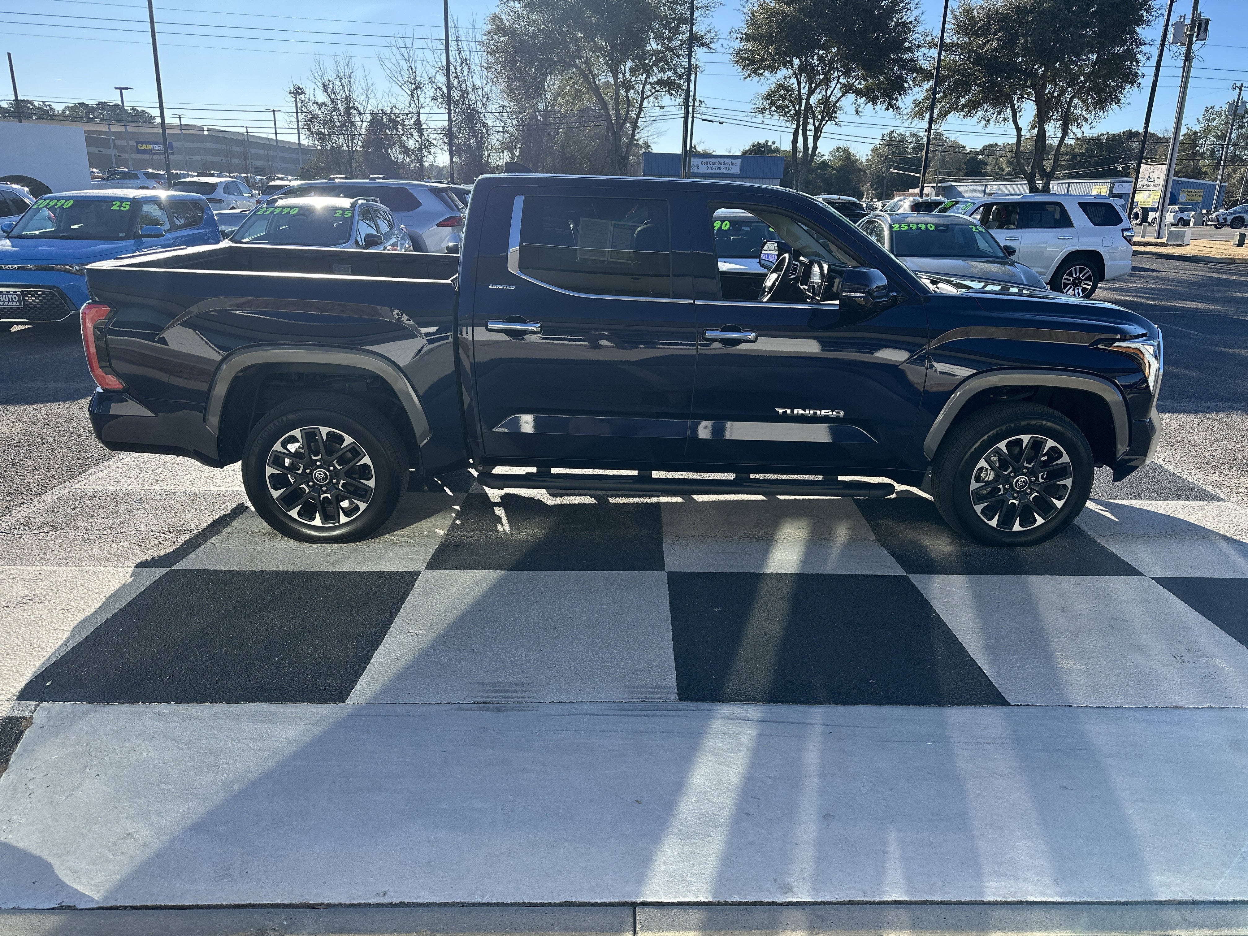 Used 2024 Toyota Tundra Limited image 3
