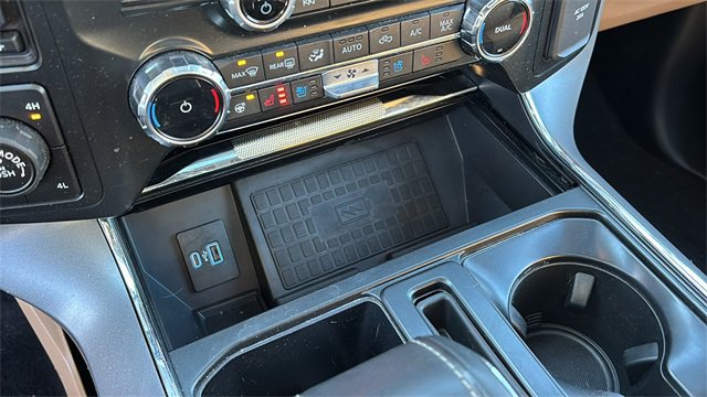 Used 2022 Ford F150 Lariat w/ Equipment Group 502A High image 21