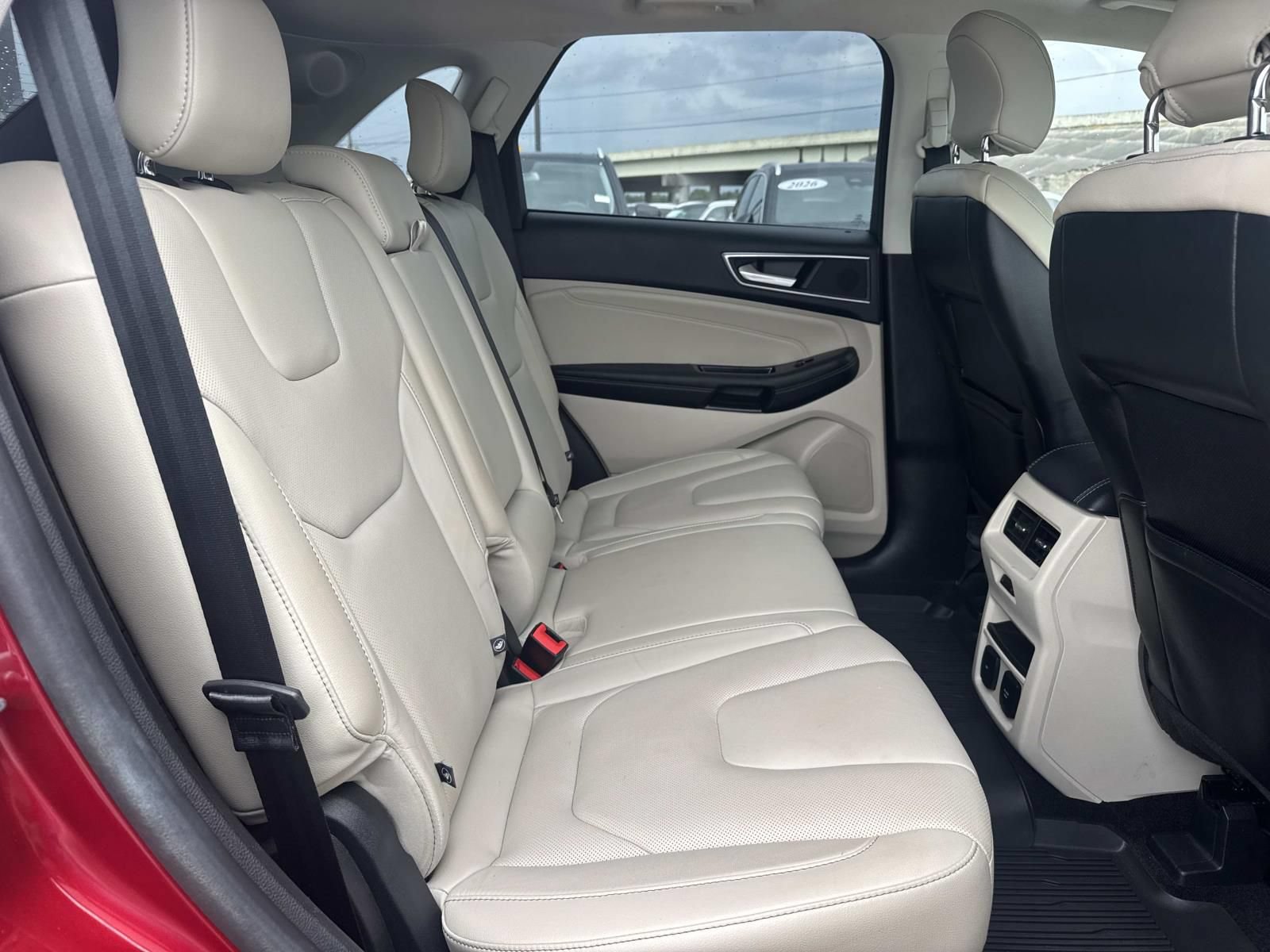 Used 2017 Ford Edge Titanium w/ Equipment Group 301A FWD image 12