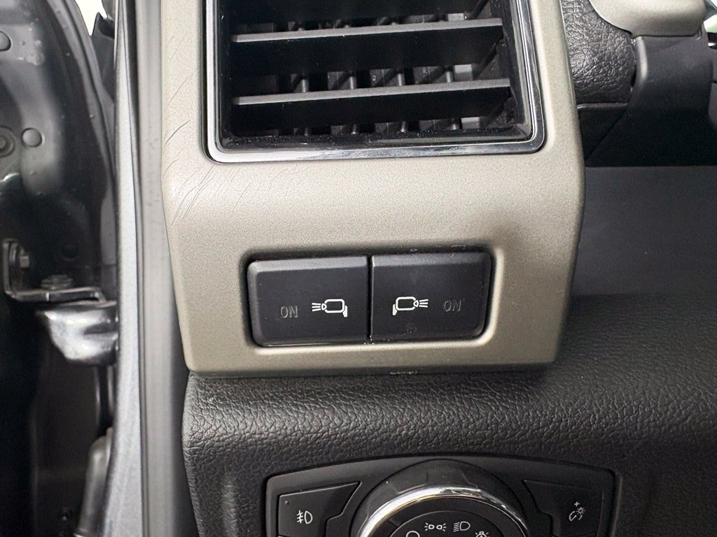 Used 2019 Ford F350 Lariat w/ Lariat Ultimate Package AWD/4WD image 22