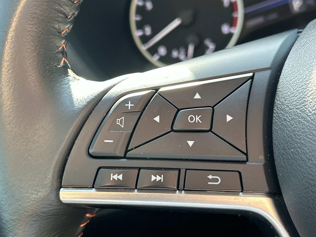 Certified 2024 Nissan Sentra SR FWD image 28