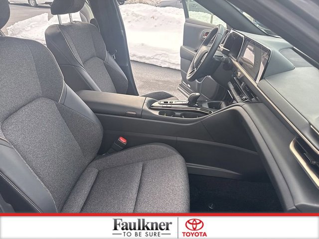 Certified 2024 Toyota Crown XLE image 17