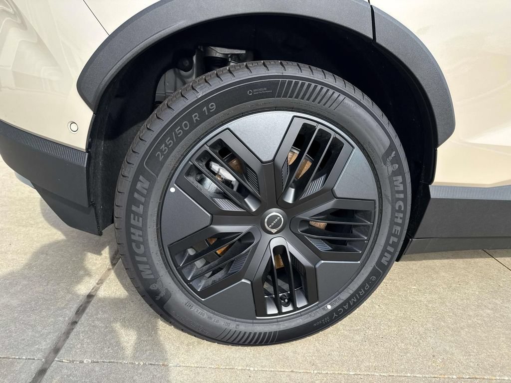 New 2026 Volvo EX30 Cross Country Ultra AWD/4WD image 10