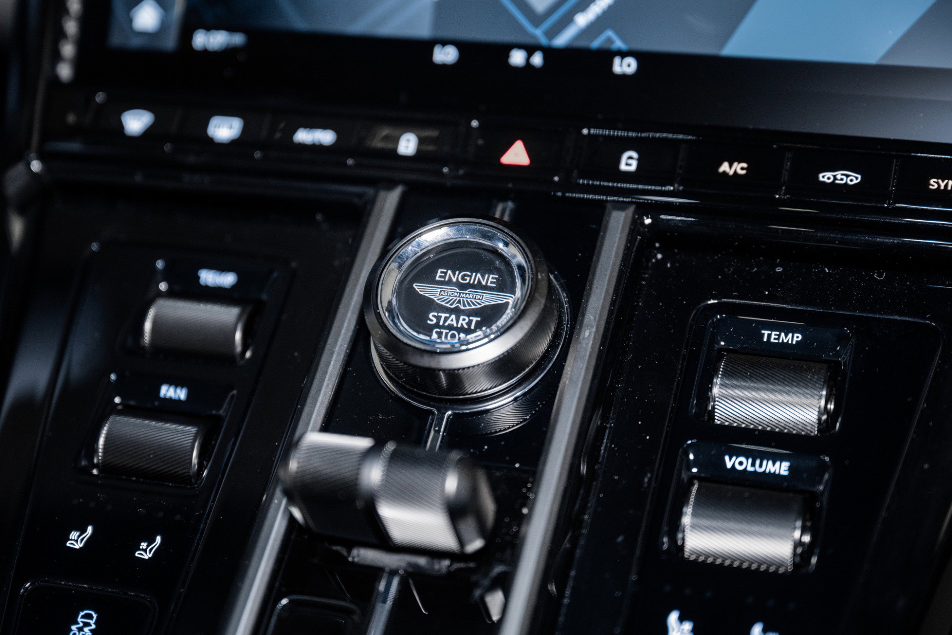 New 2026 Aston Martin V8 Vantage Coupe image 24