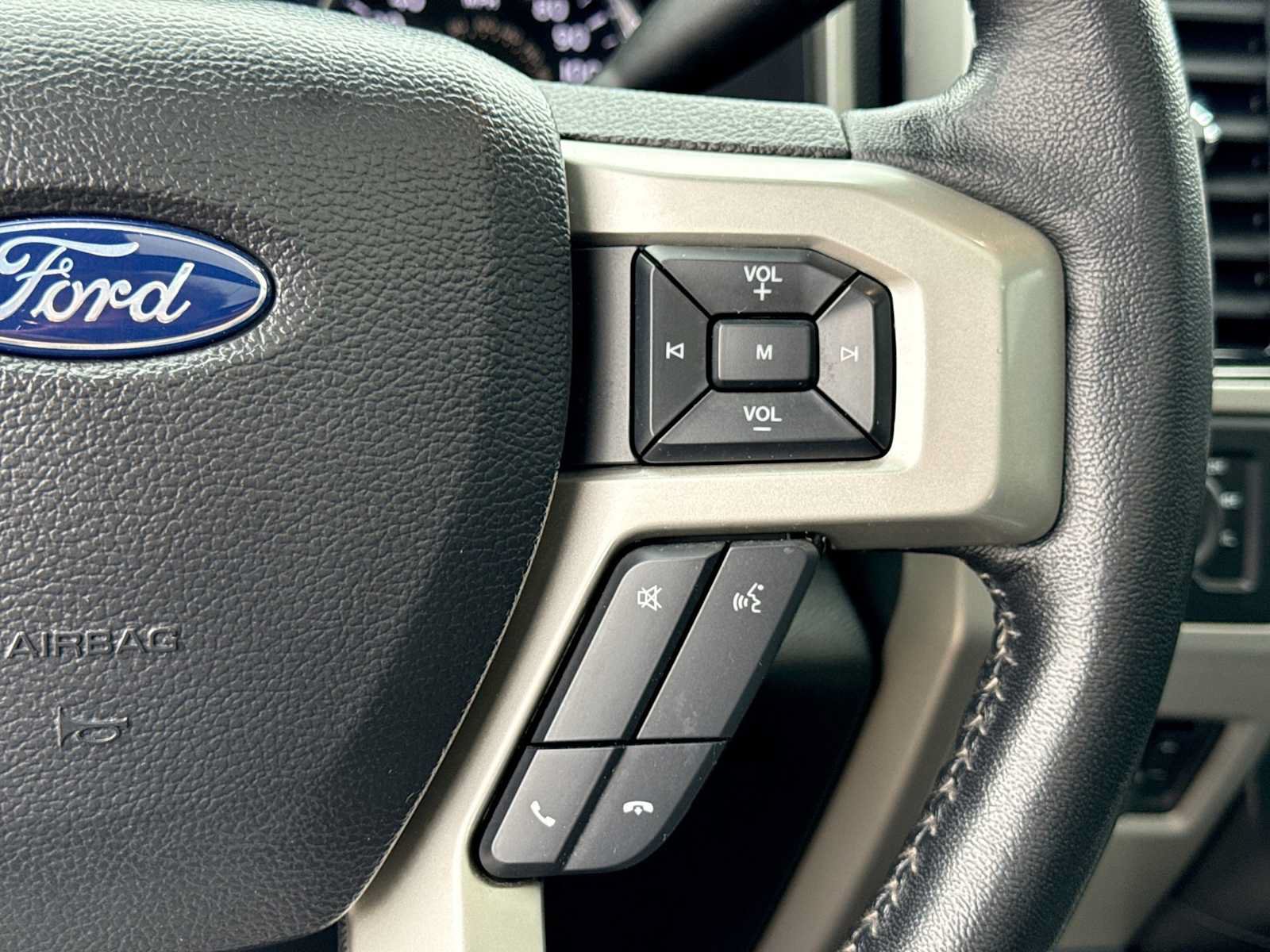 Used 2020 Ford F250 Lariat w/ Tremor Off-Road Package AWD/4WD image 26