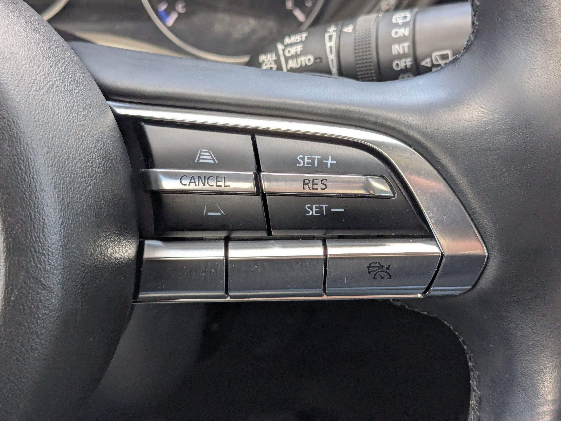 Used 2021 MAZDA CX-30 AWD 2.5 S w/ Premium Package image 21