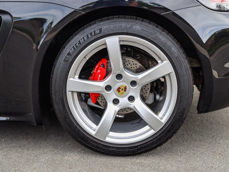 Used 2020 Porsche 718 Cayman S RWD image 12