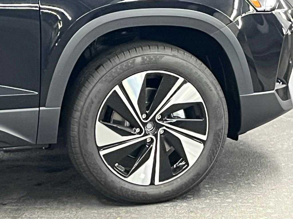 New 2026 Volkswagen Taos SE AWD/4WD image 35