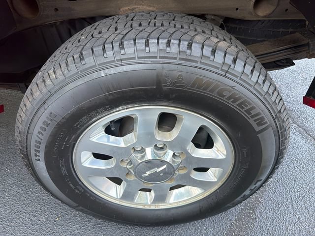 Used 2011 Chevrolet Silverado 2500 LTZ w/ LTZ Plus Package AWD/4WD image 19