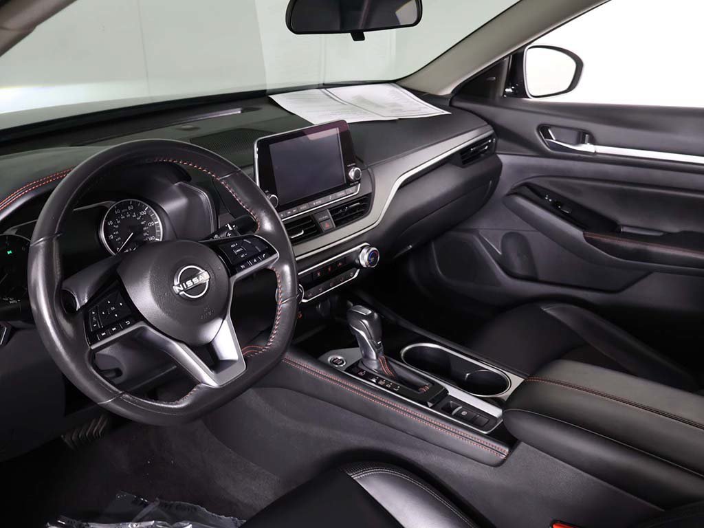 Used 2024 Nissan Altima 2.5 SR AWD/4WD image 23