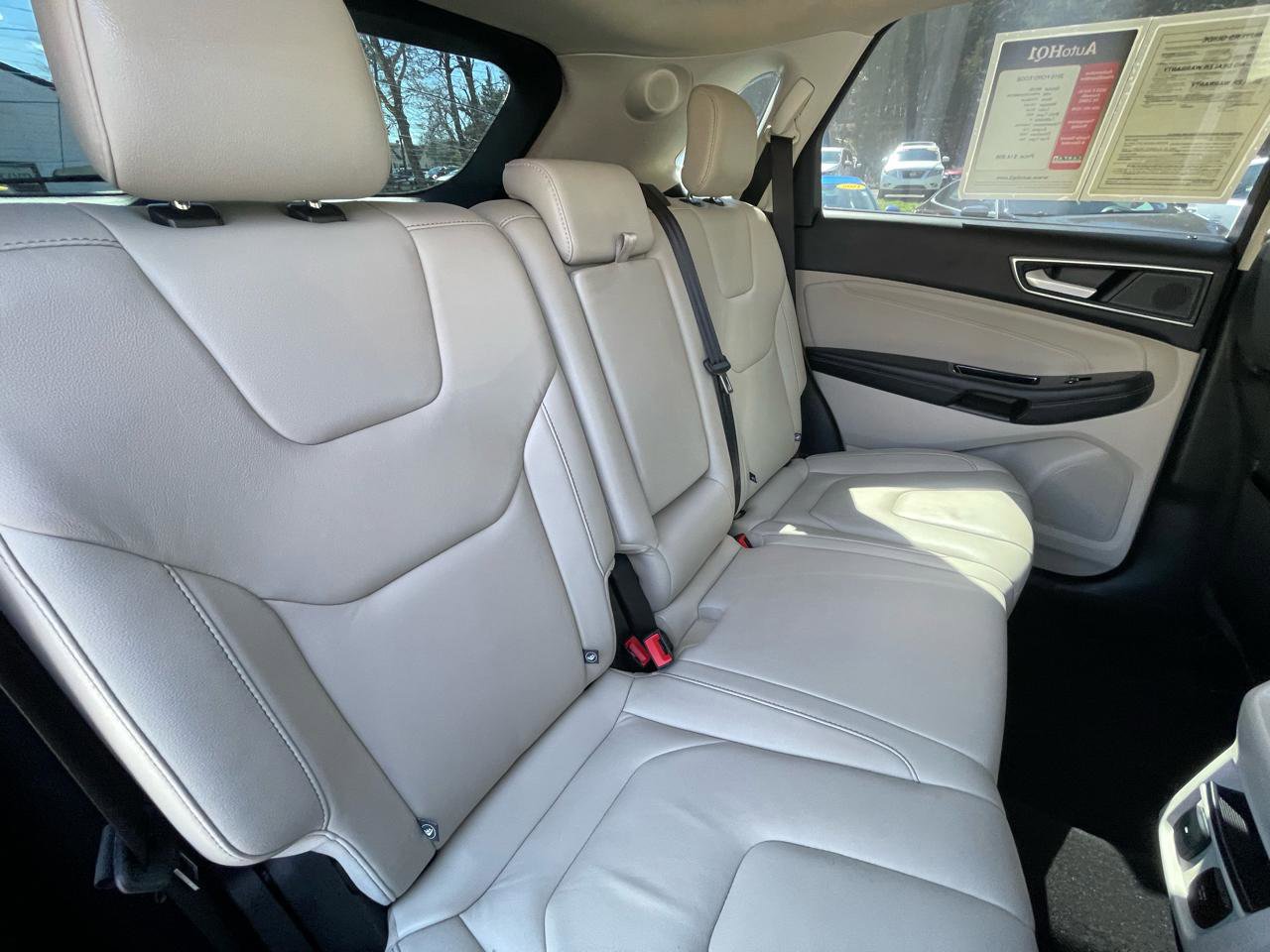 Used 2019 Ford Edge Titanium w/ Cold Weather Package image 25