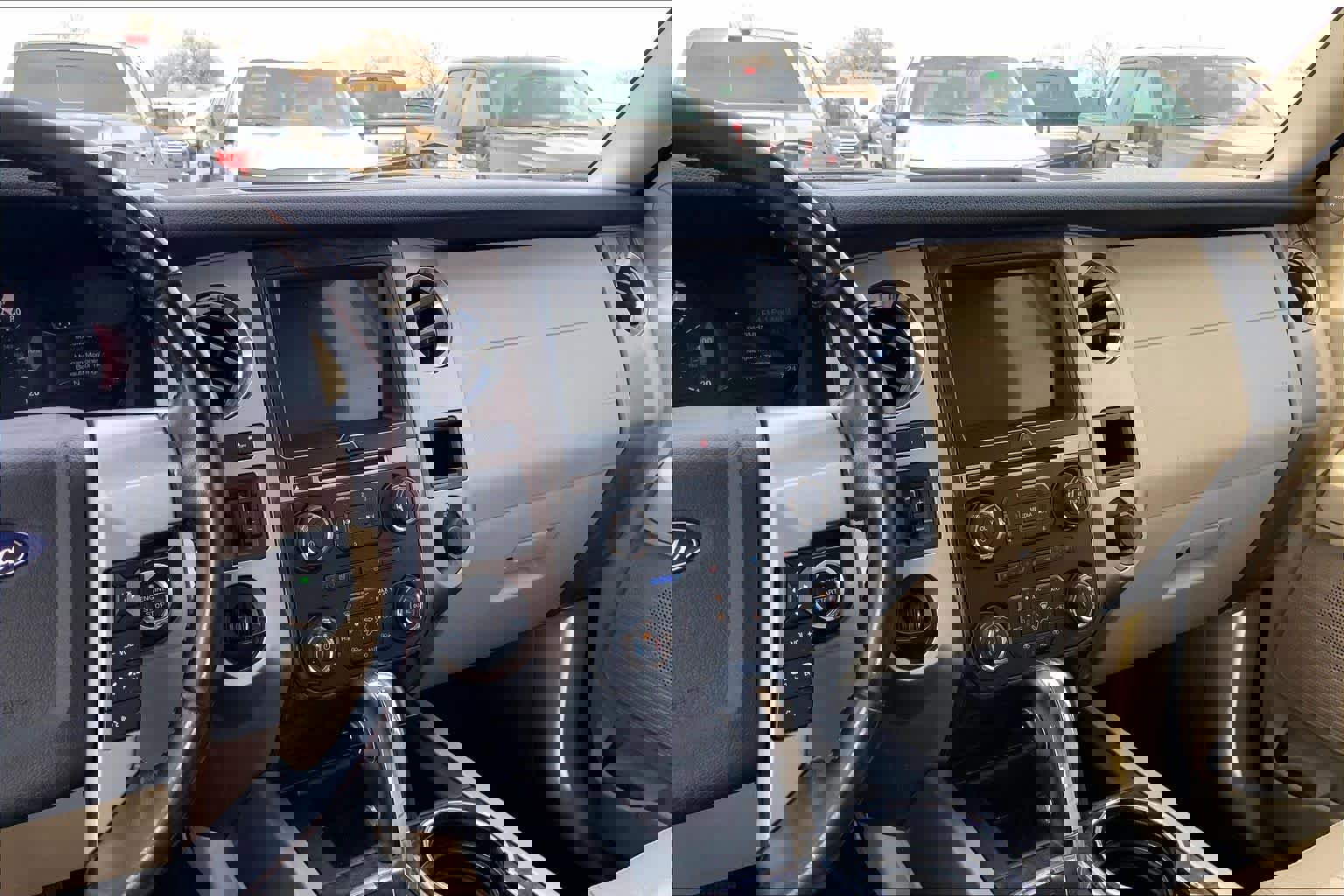 Used 2017 Ford Expedition Limited w/ Equipment Group 301A image 7