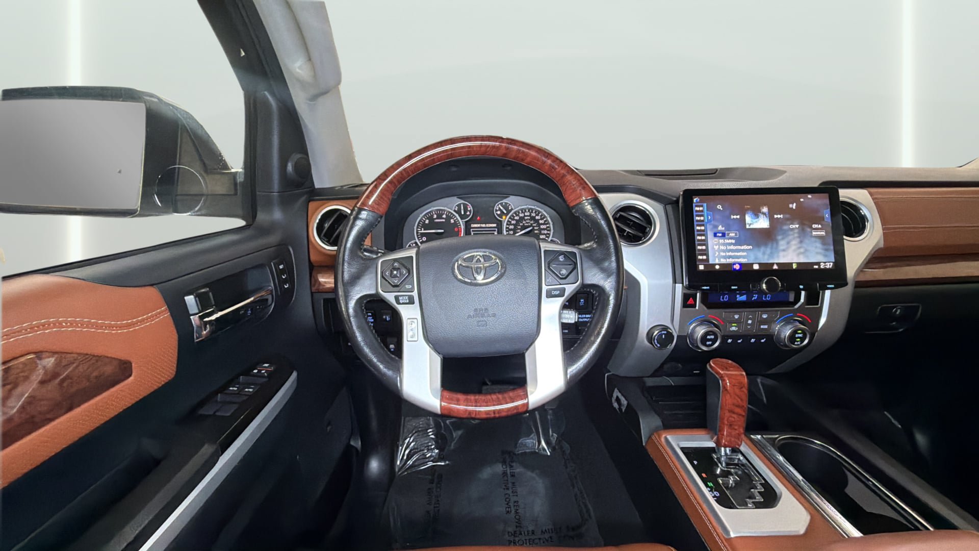 Used 2016 Toyota Tundra 1794 Edition AWD/4WD image 17