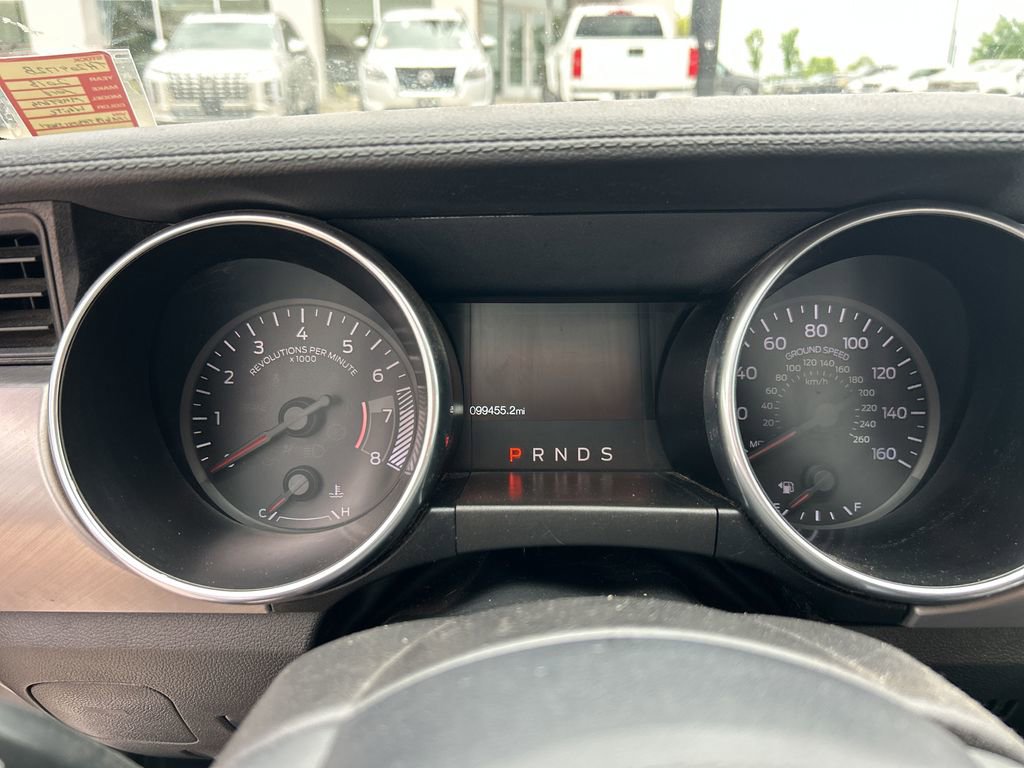 Used 2018 Ford Mustang Premium RWD image 9