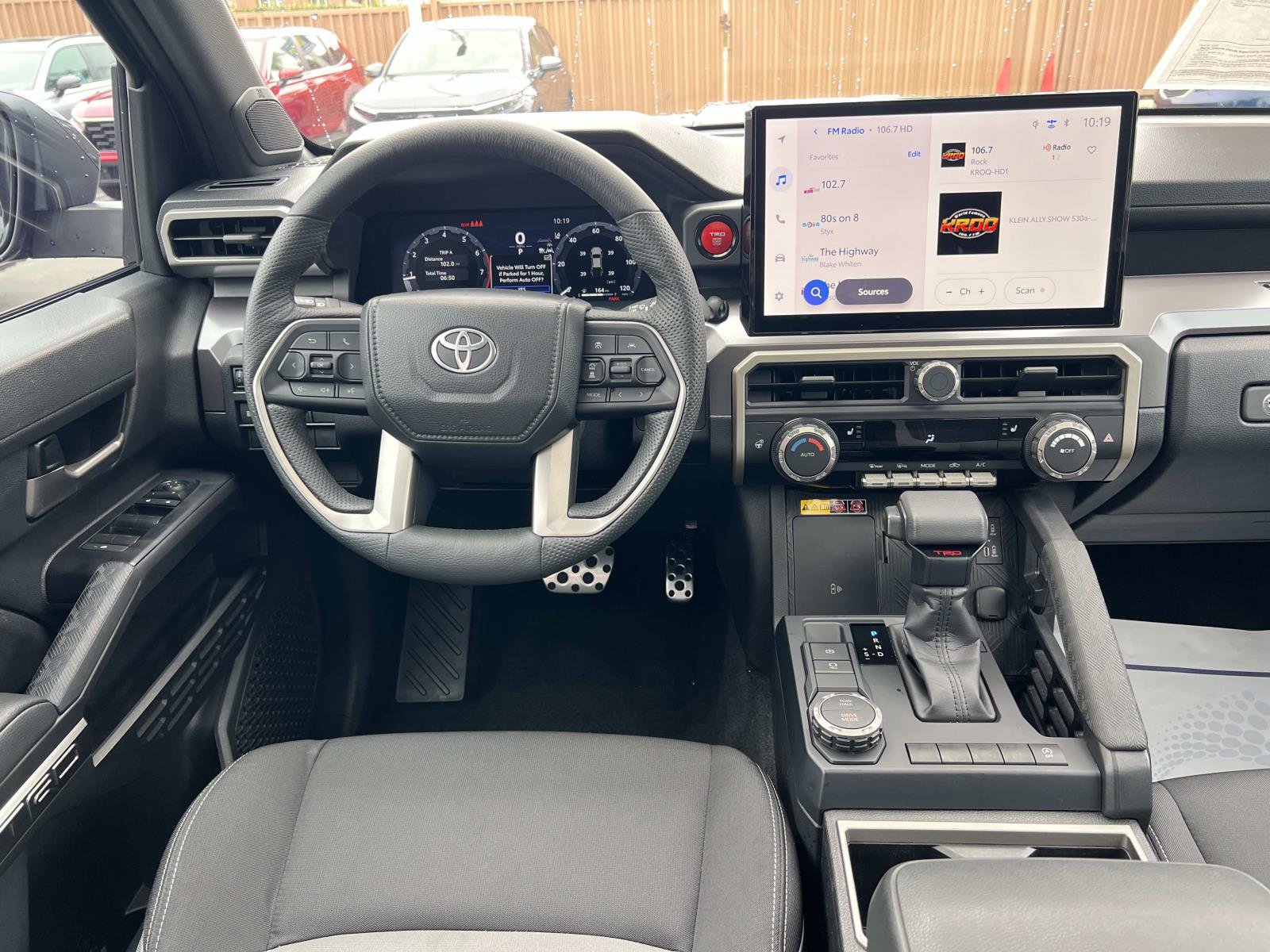 Used 2025 Toyota Tacoma TRD Sport w/ TRD Sport Upgrade Package RWD image 7