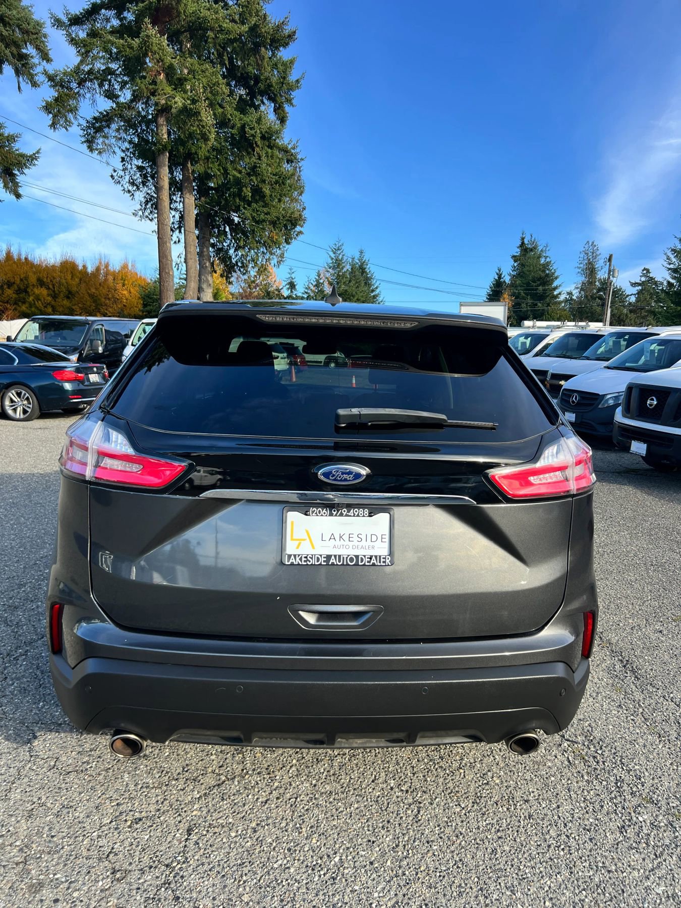 Used 2020 Ford Edge SE image 6