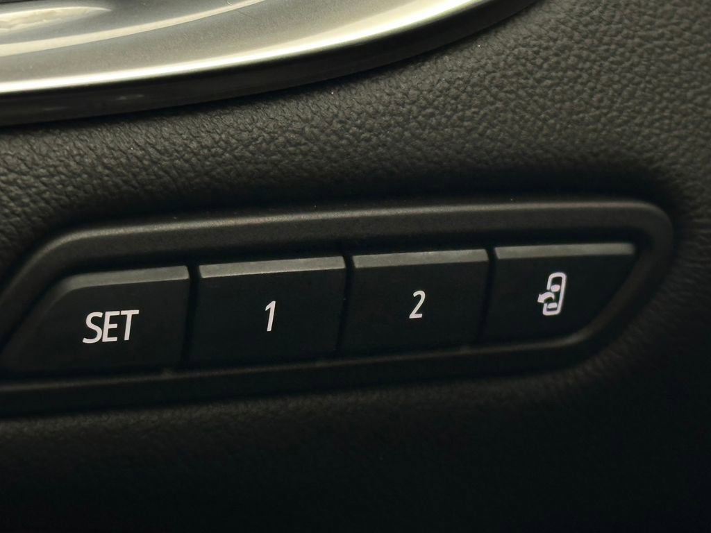 Used 2020 Buick Enclave Avenir w/ Avenir Technology Package image 41