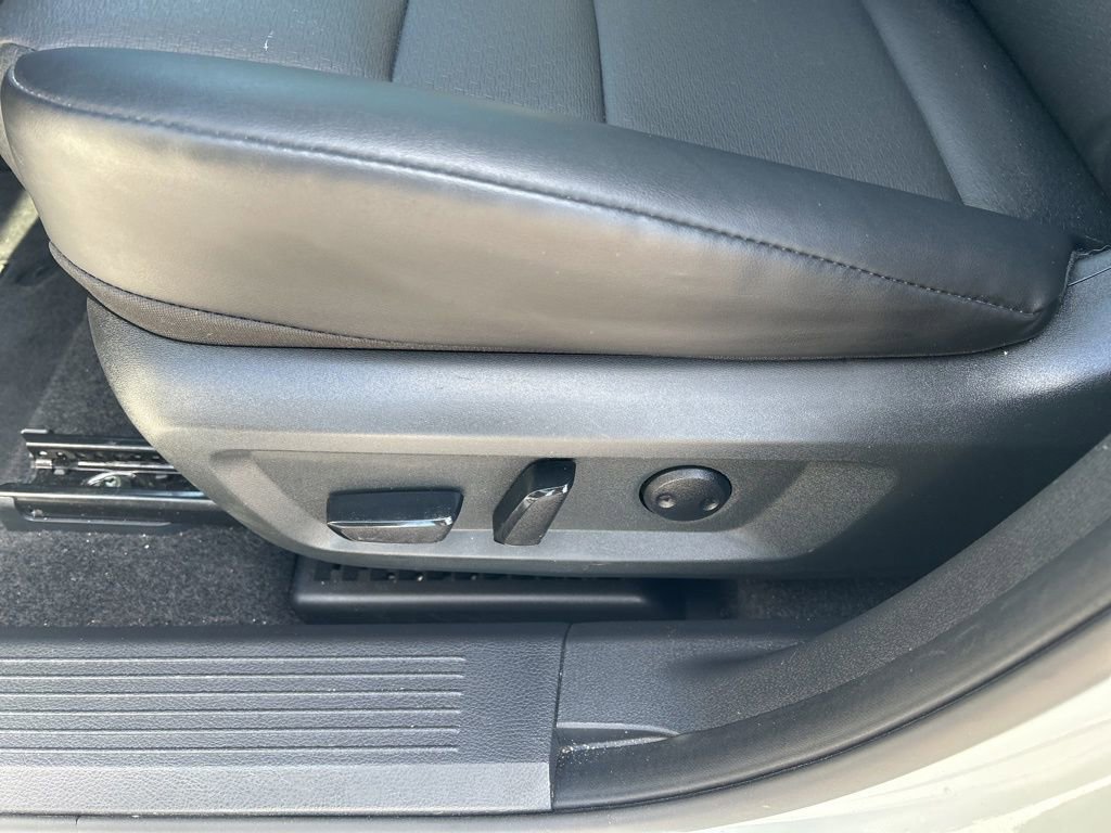 Certified 2023 Nissan Rogue SV w/ SV Premium B Package image 21