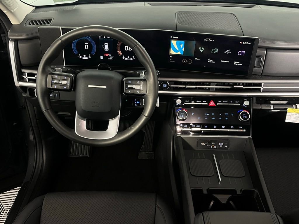 Used 2025 Hyundai Santa Fe SEL image 13