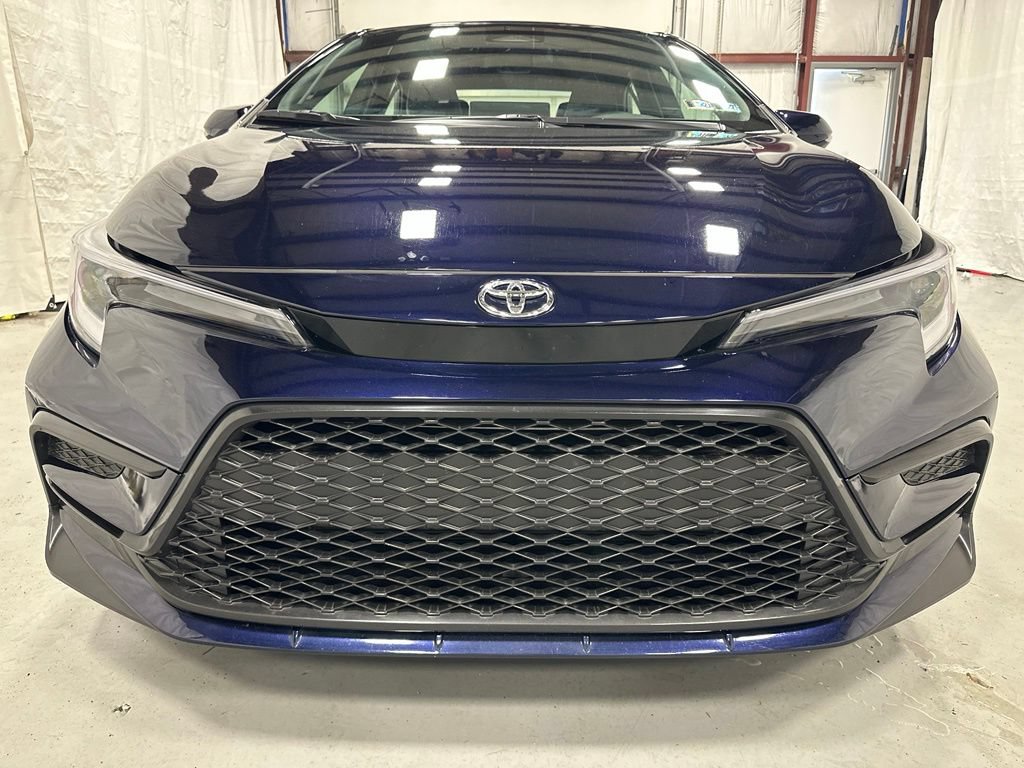 Used 2026 Toyota Corolla XSE FWD image 2