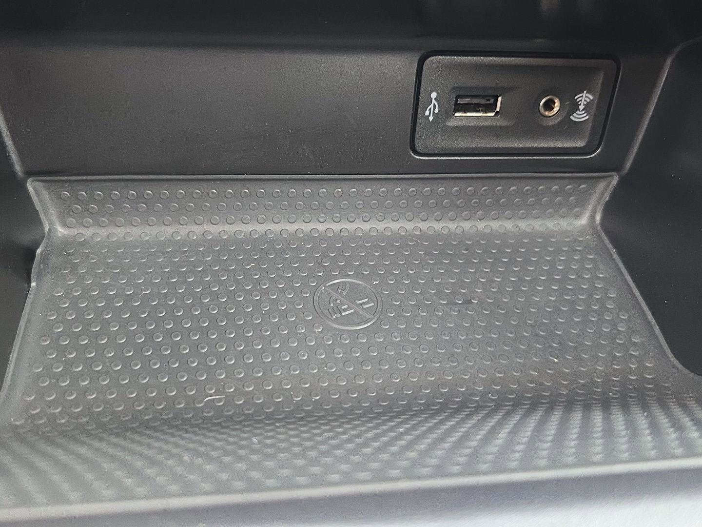 Used 2019 Volkswagen Beetle 2.0T SE image 19