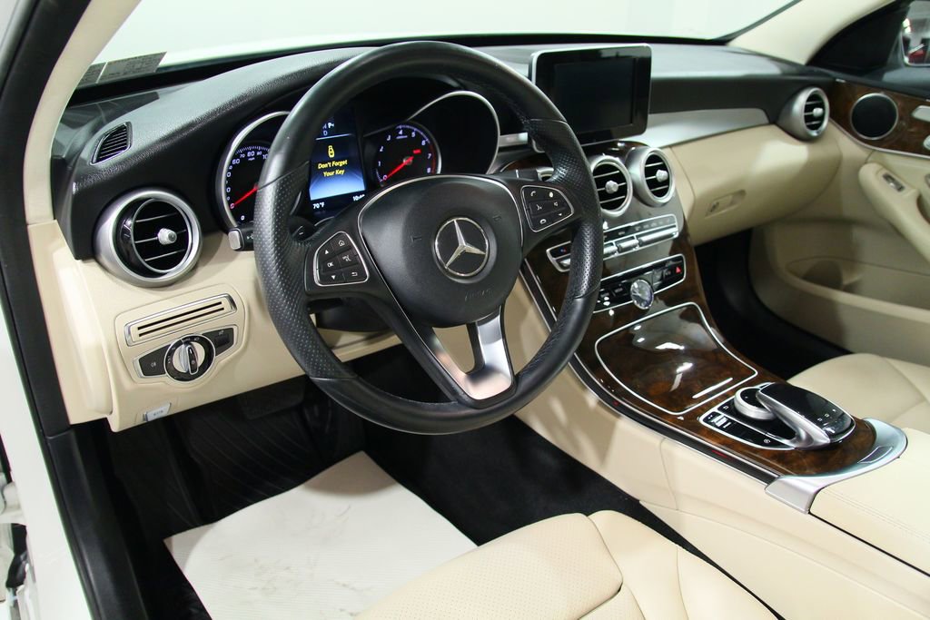 Certified 2016 Mercedes-Benz C 300 4MATIC Sedan image 5