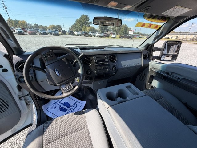 Used 2016 Ford F250 XL w/ Power Equipment Group AWD/4WD image 12