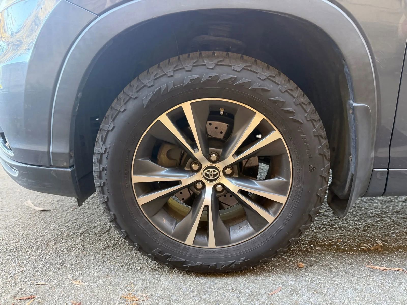 Used 2016 Toyota Highlander XLE AWD/4WD image 49