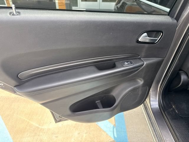 Used 2021 Dodge Durango SXT w/ 3rd Row Seating Group RWD image 12