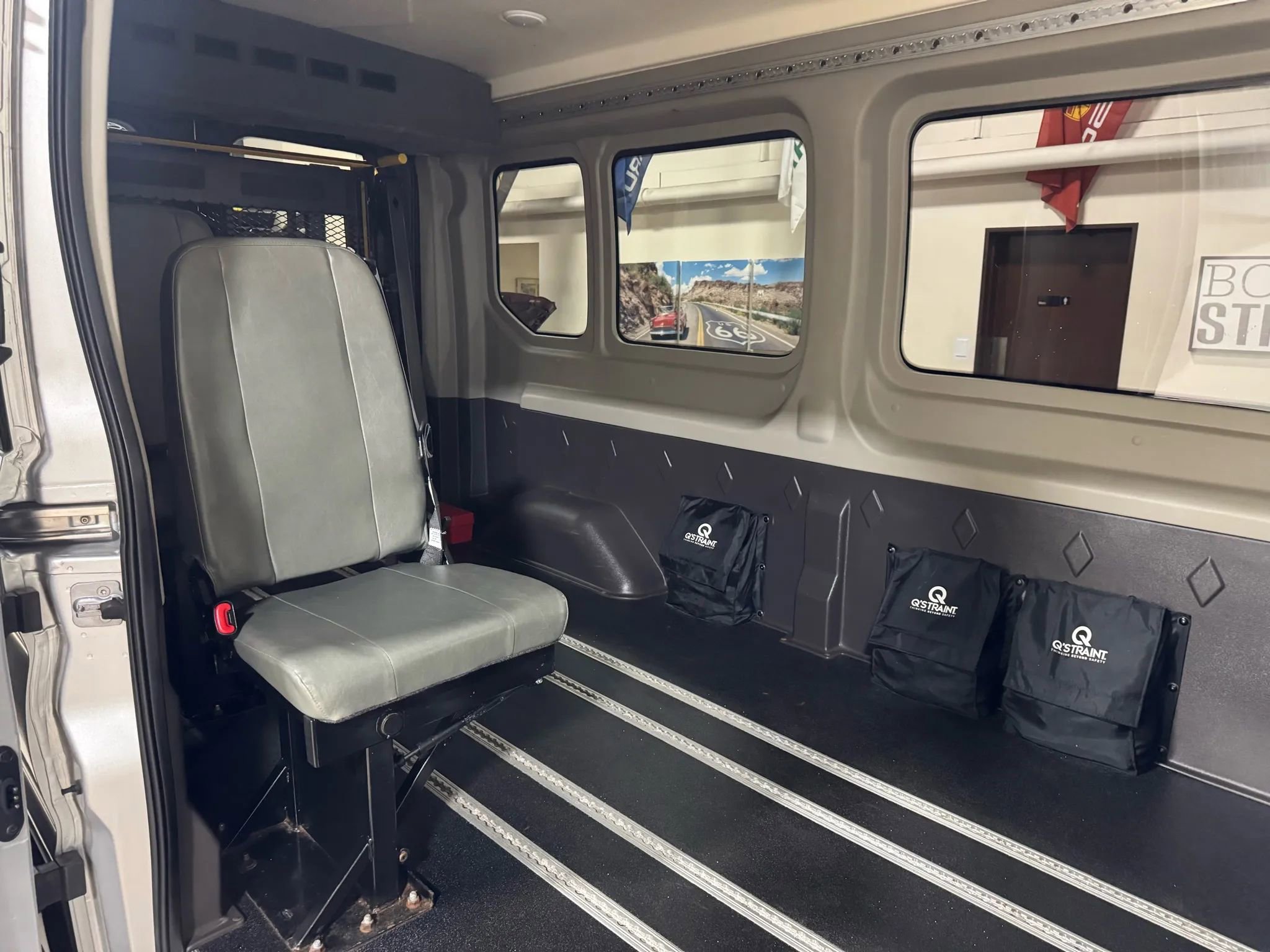 Used 2019 Ford Transit 250 148 Medium Roof image 26