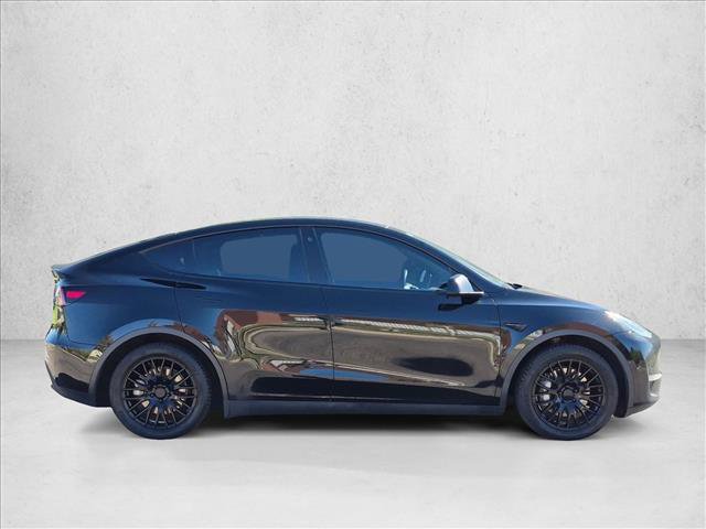 Used 2022 Tesla Model Y Long Range AWD/4WD image 4