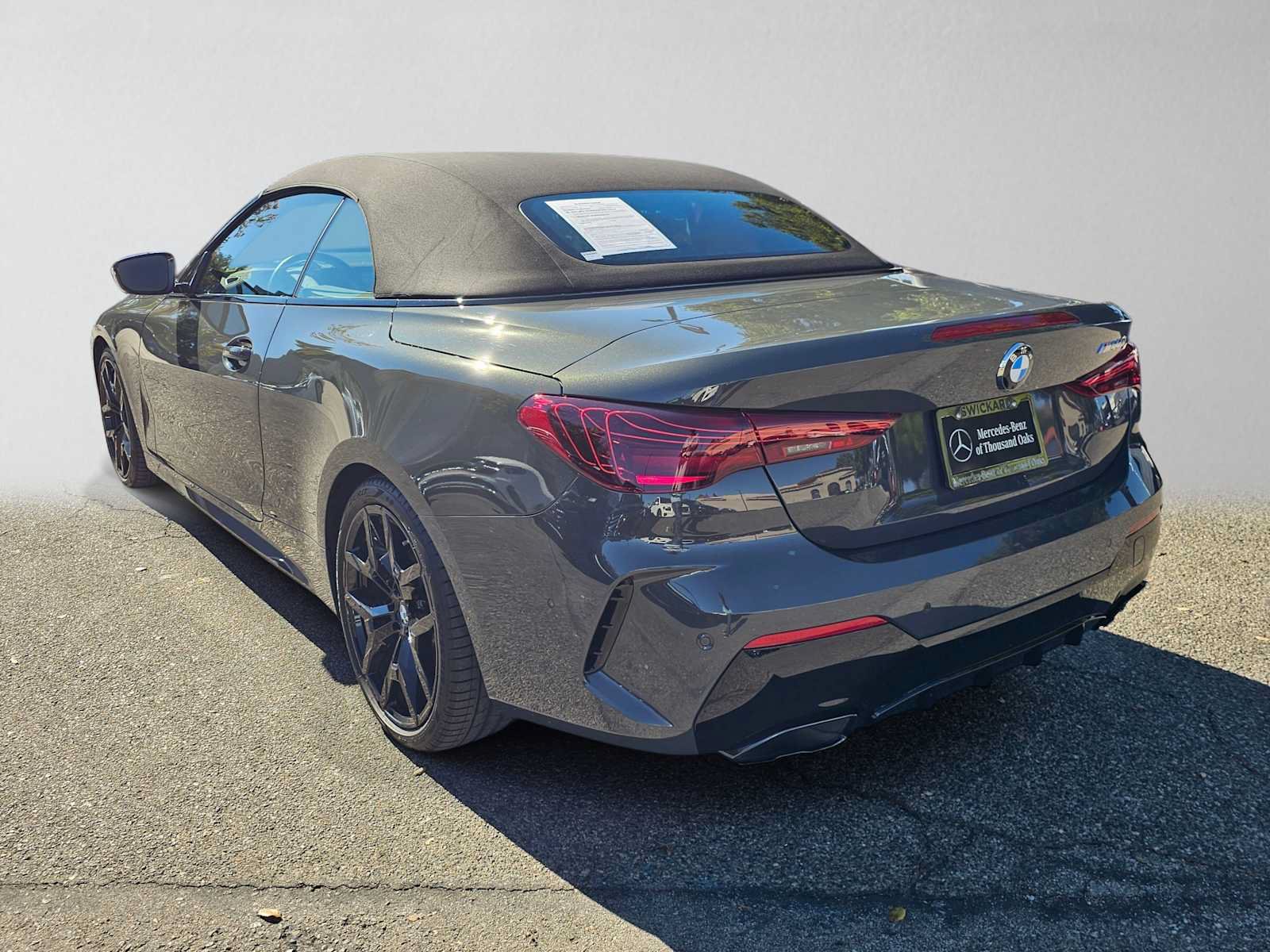 Used 2026 BMW M440i Convertible w/ Premium Package RWD image 5