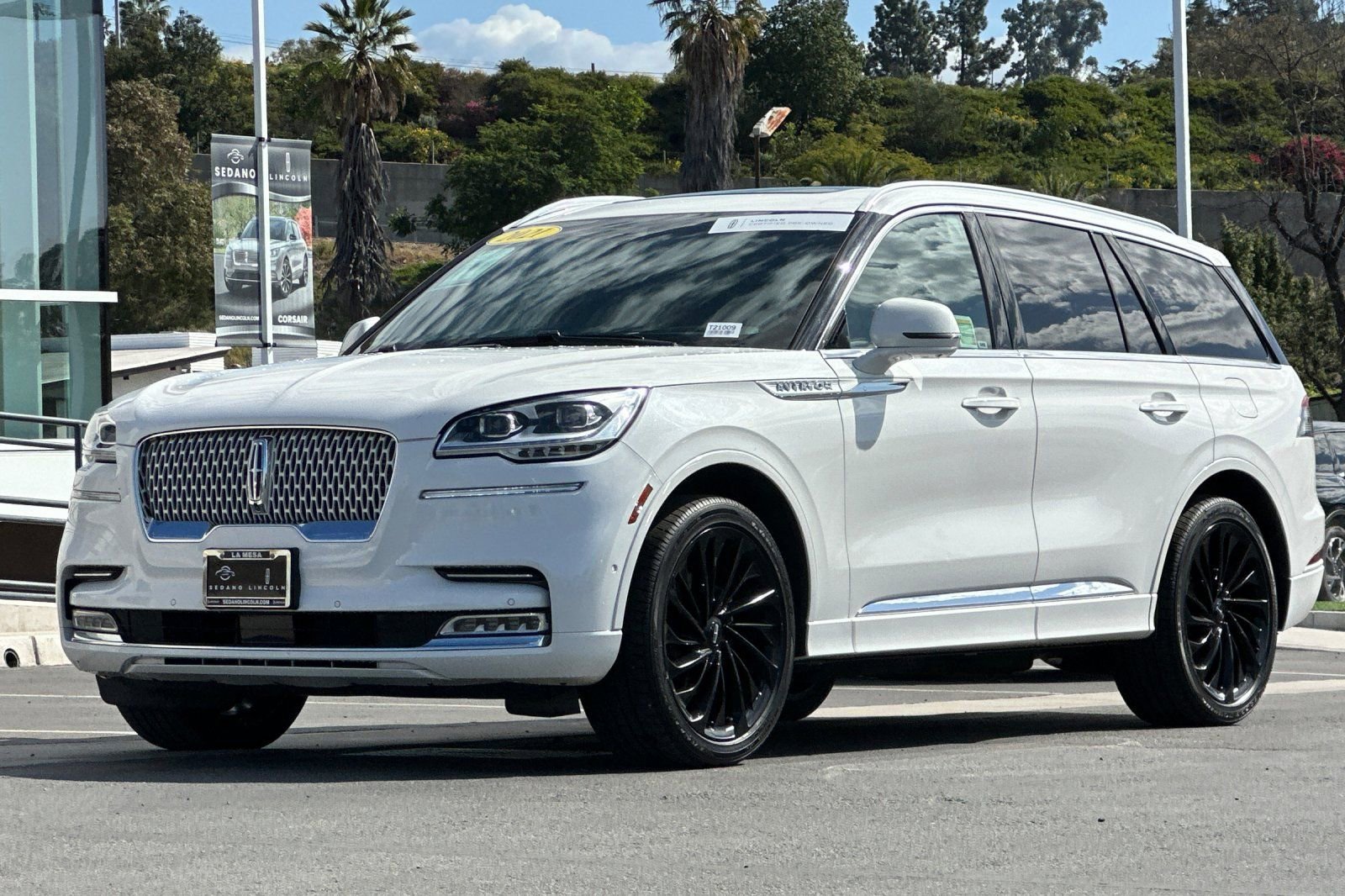 Certified 2021 Lincoln Aviator Reserve w/ Equipment Group 210A image 7