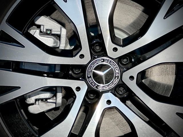 New 2026 Mercedes-Benz GLB 250 4MATIC image 13