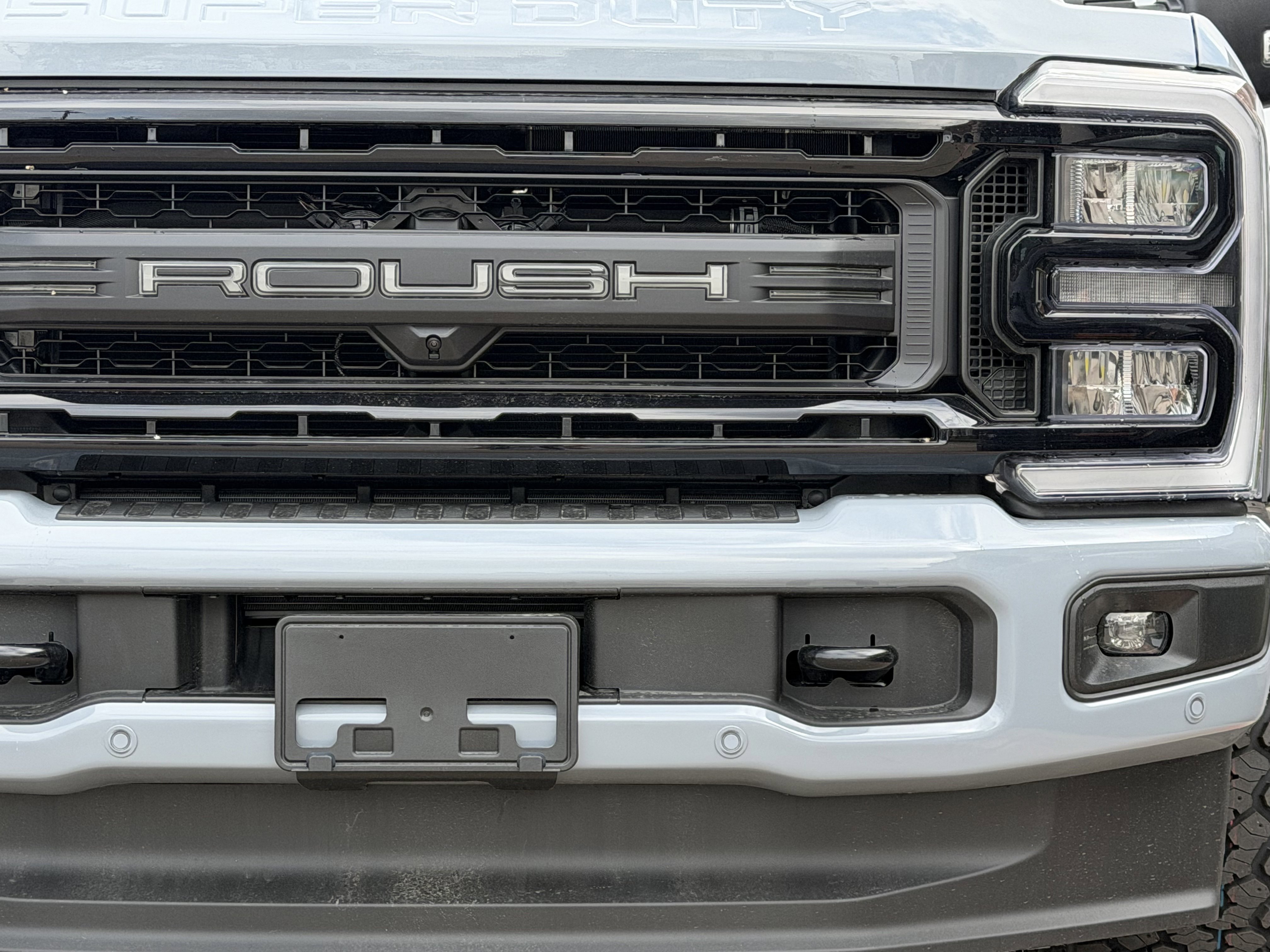 New 2026 Ford F250 Lariat w/ Black Appearance Package AWD/4WD image 9